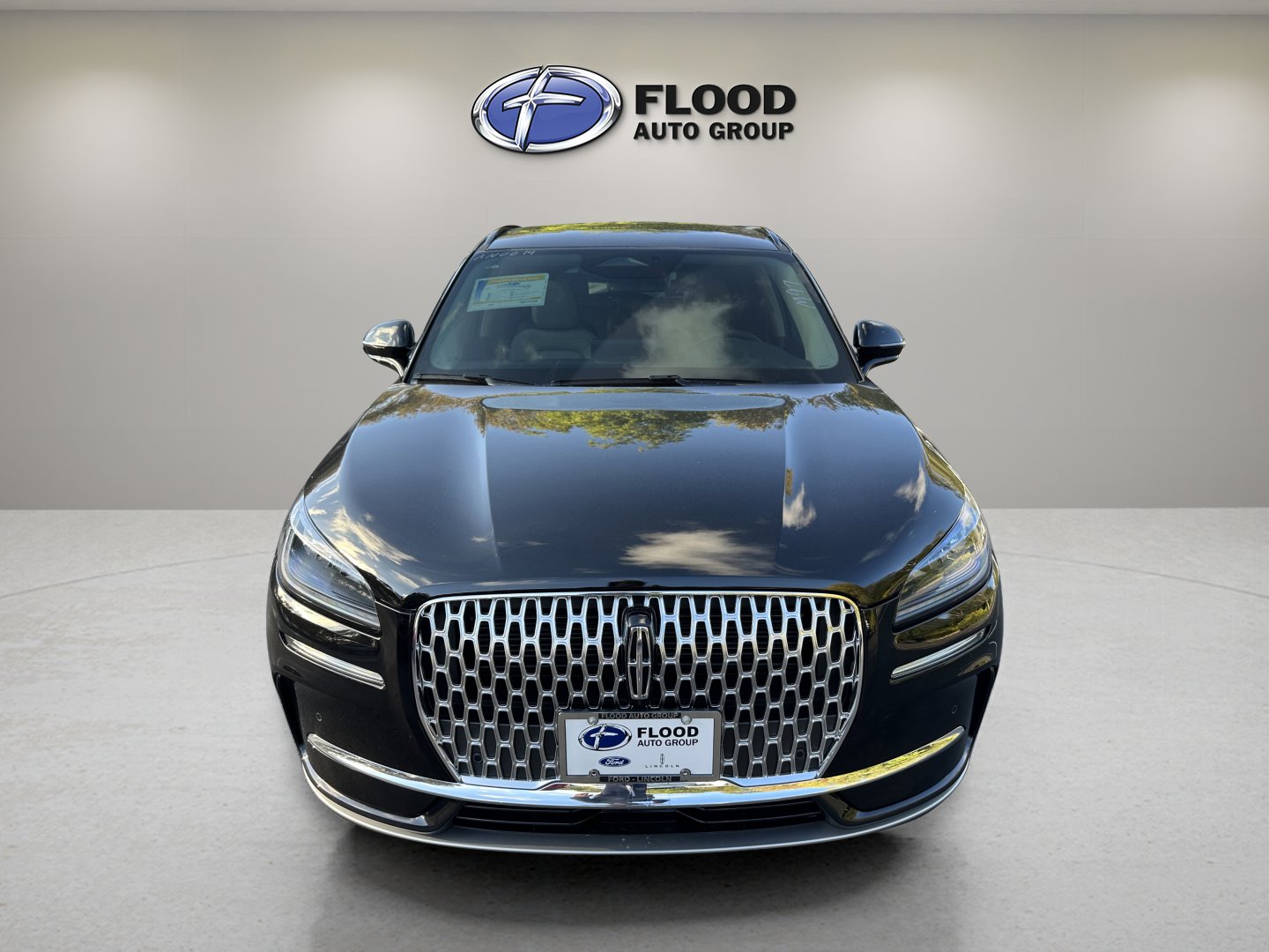 New 2026 Lincoln Corsair Premiere image 2