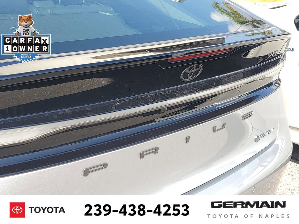 Used 2025 Toyota Prius Plug-In Hybrid image 16