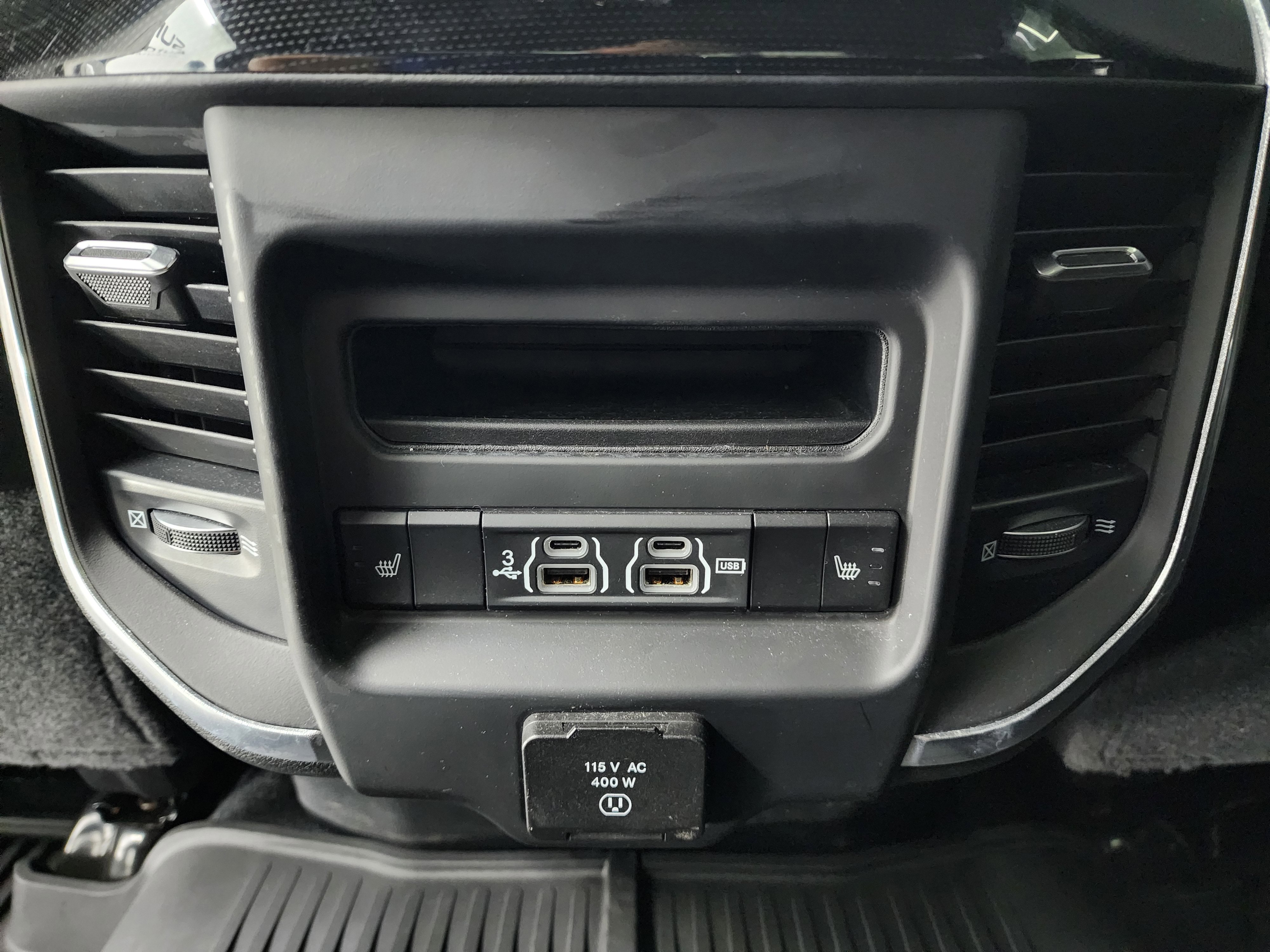 Used 2020 RAM 3500 Laramie image 42