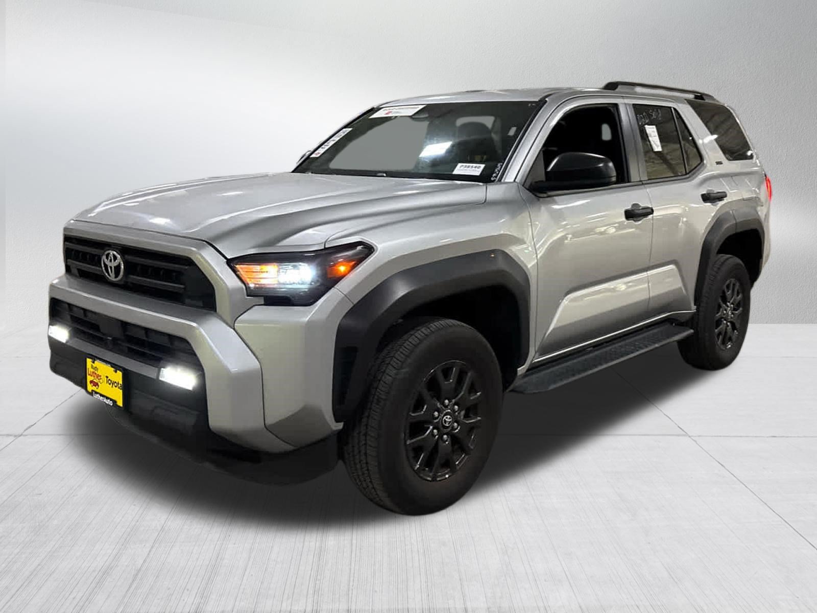 Certified 2025 Toyota 4Runner SR5 AWD/4WD image 3