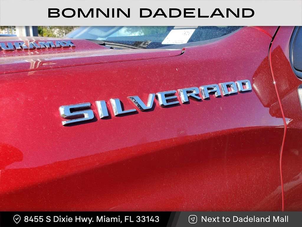 Used 2024 Chevrolet Silverado 1500 RST image 2