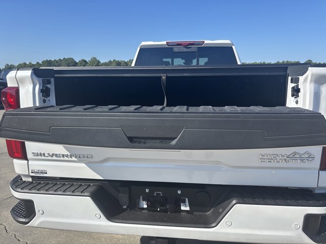 Used 2025 Chevrolet Silverado 3500 High Country w/ Technology Package image 10