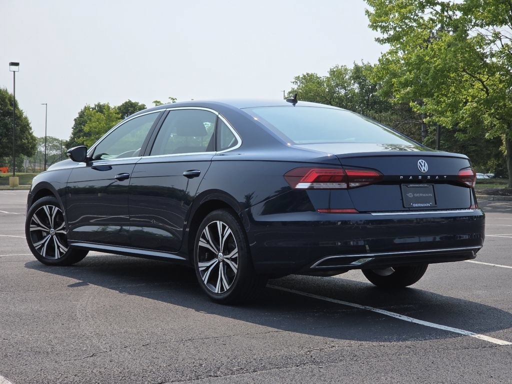 Used 2021 Volkswagen Passat 2.0T SE FWD image 16