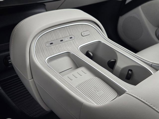 Used 2026 Hyundai Palisade Calligraphy image 19