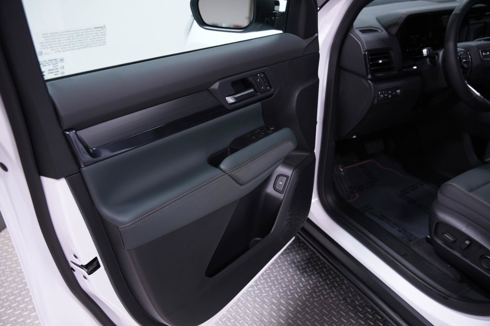 New 2026 GMC Terrain AT4 w/ Convenience Package III AWD/4WD image 25