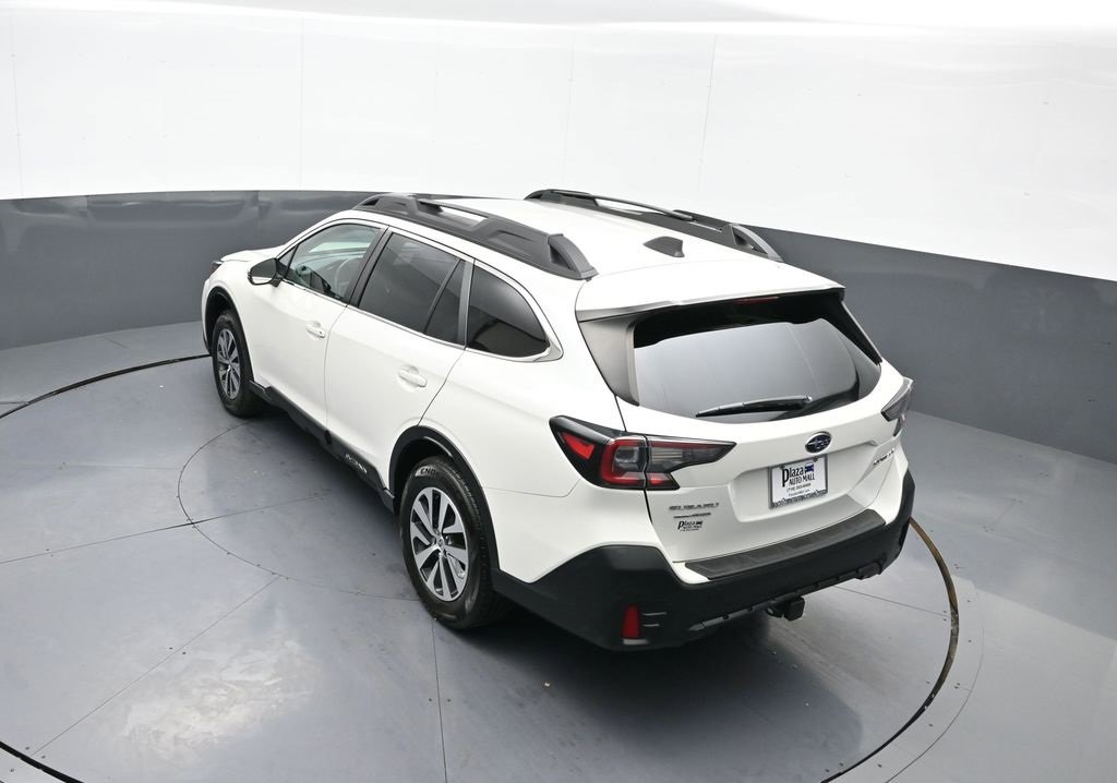 Used 2022 Subaru Outback Premium image 39