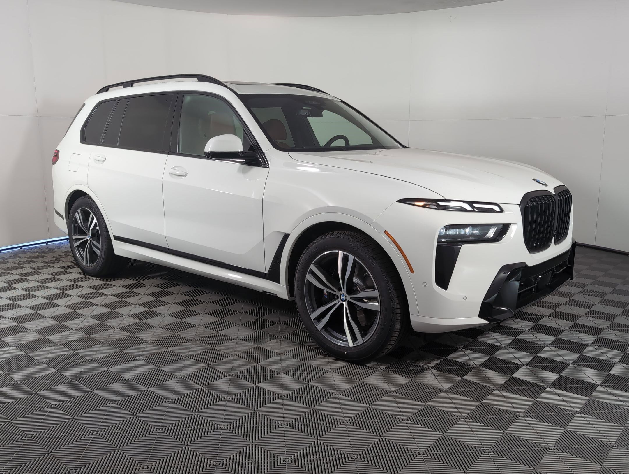 New 2026 BMW X7 xDrive40i w/ Executive Package image 6