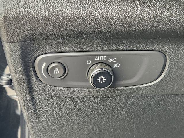 Used 2023 Buick Envision Preferred FWD image 21