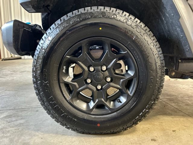 Used 2023 Jeep Wrangler Unlimited AWD/4WD image 10