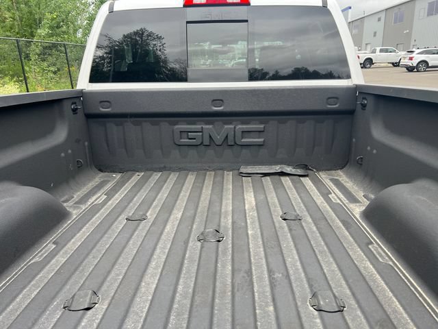 Used 2018 GMC Sierra 3500 SLE w/ SLE Preferred Package AWD/4WD image 21