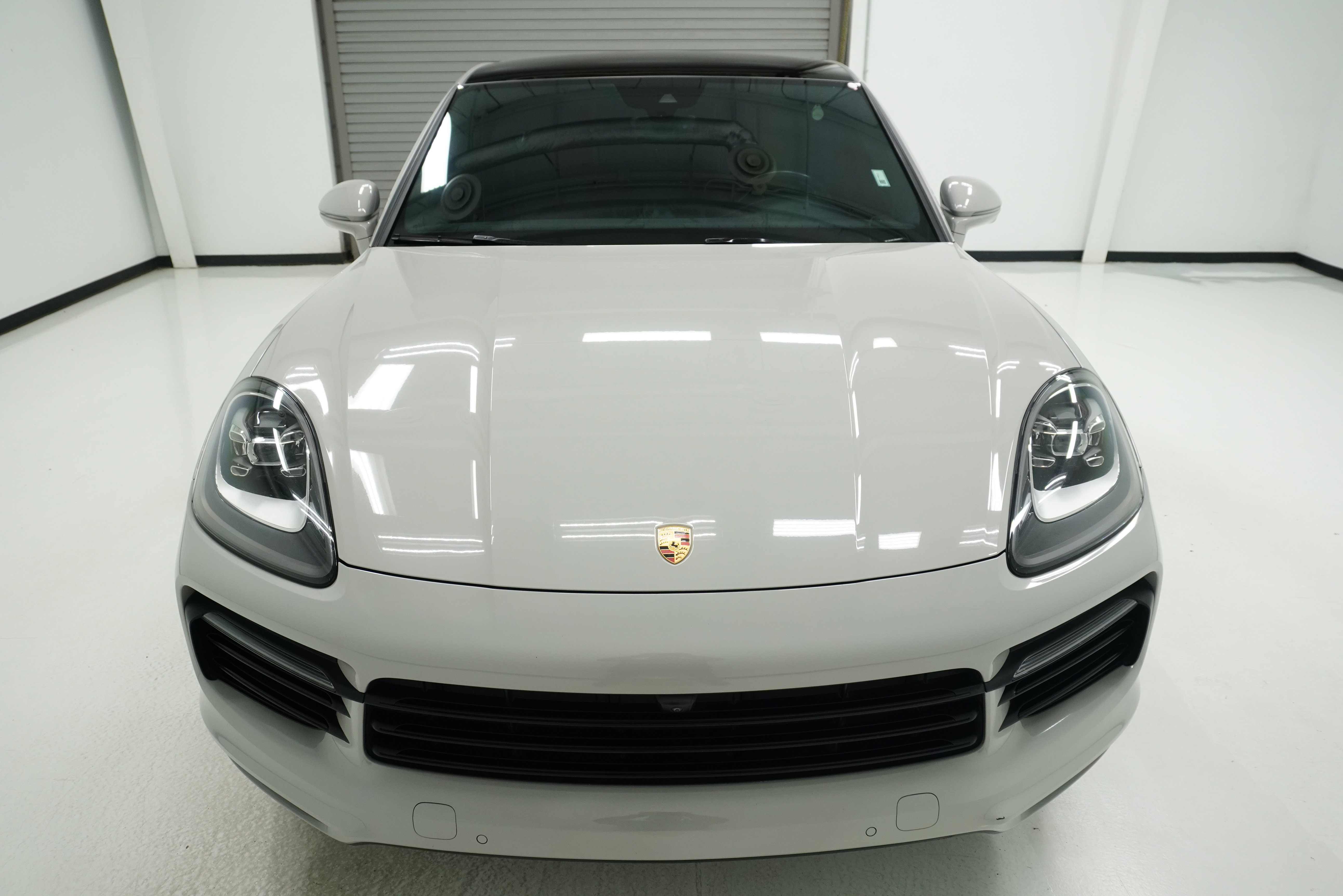 Used 2022 Porsche Cayenne Coupe AWD/4WD image 2