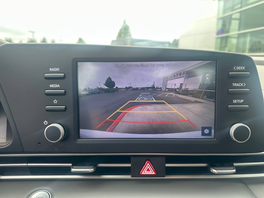 Used 2021 Hyundai Elantra SEL FWD image 19