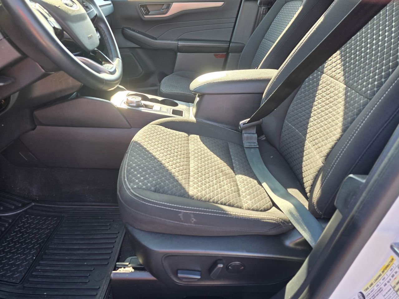 Used 2023 Ford Escape Active w/ Tech Pack #1 AWD/4WD image 10