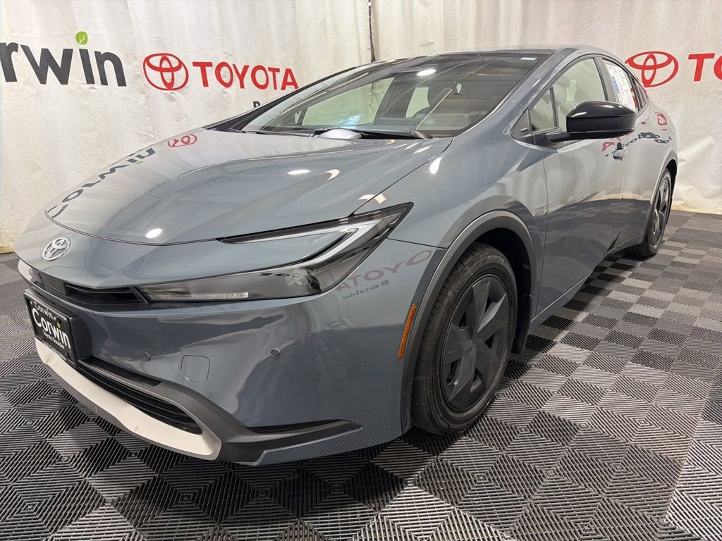 Used 2026 Toyota Prius Plug-In Hybrid FWD image 3