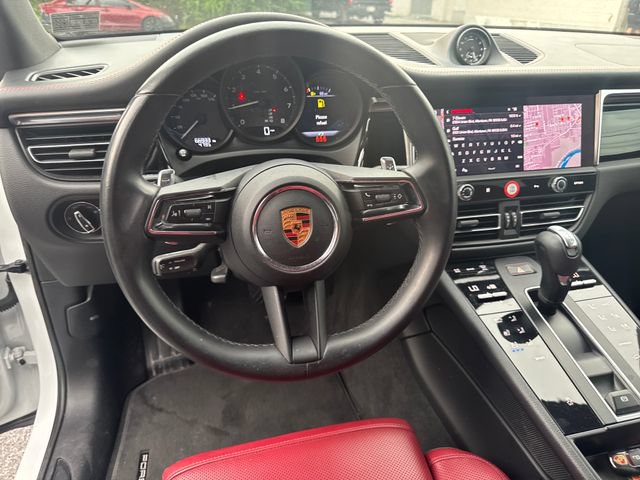 Used 2022 Porsche Macan AWD/4WD image 14