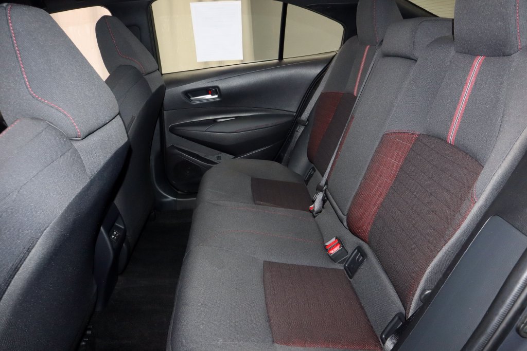 Used 2024 Toyota Corolla SE w/ Convenience Package FWD image 21