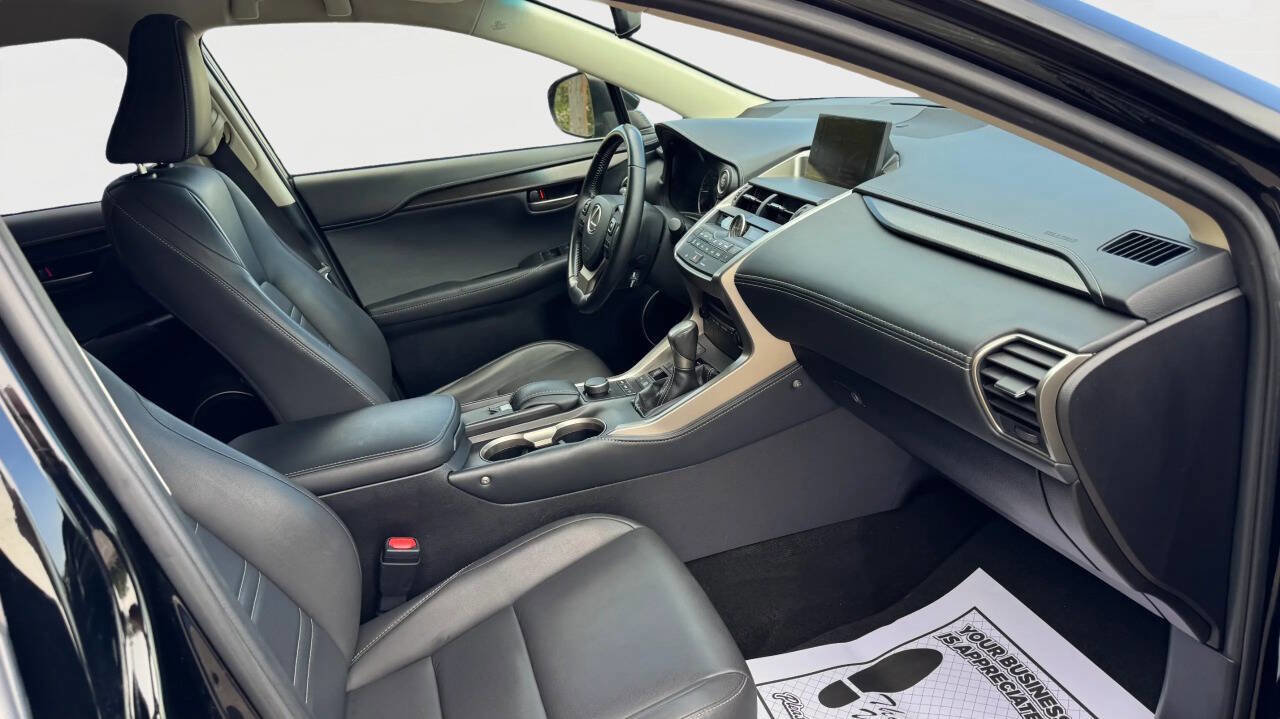 Used 2016 Lexus NX 200t FWD image 17