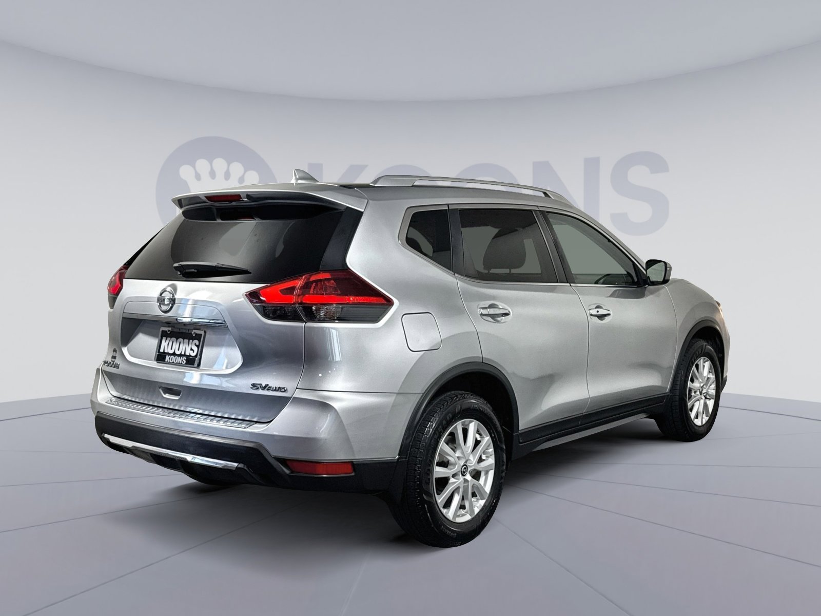 Used 2018 Nissan Rogue SV image 7