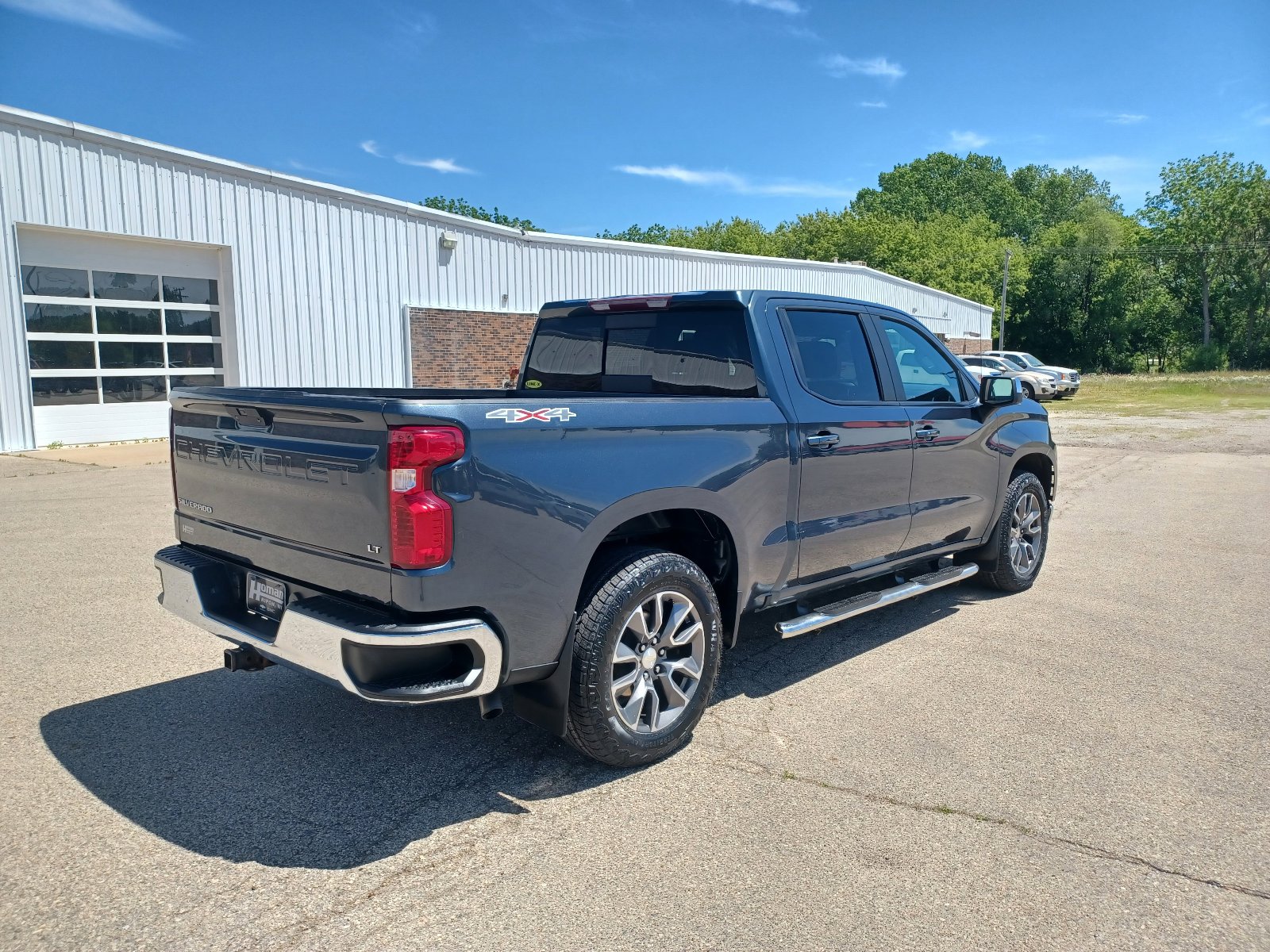 Used 2021 Chevrolet Silverado 1500 LT w/ Convenience Package II AWD/4WD image 5