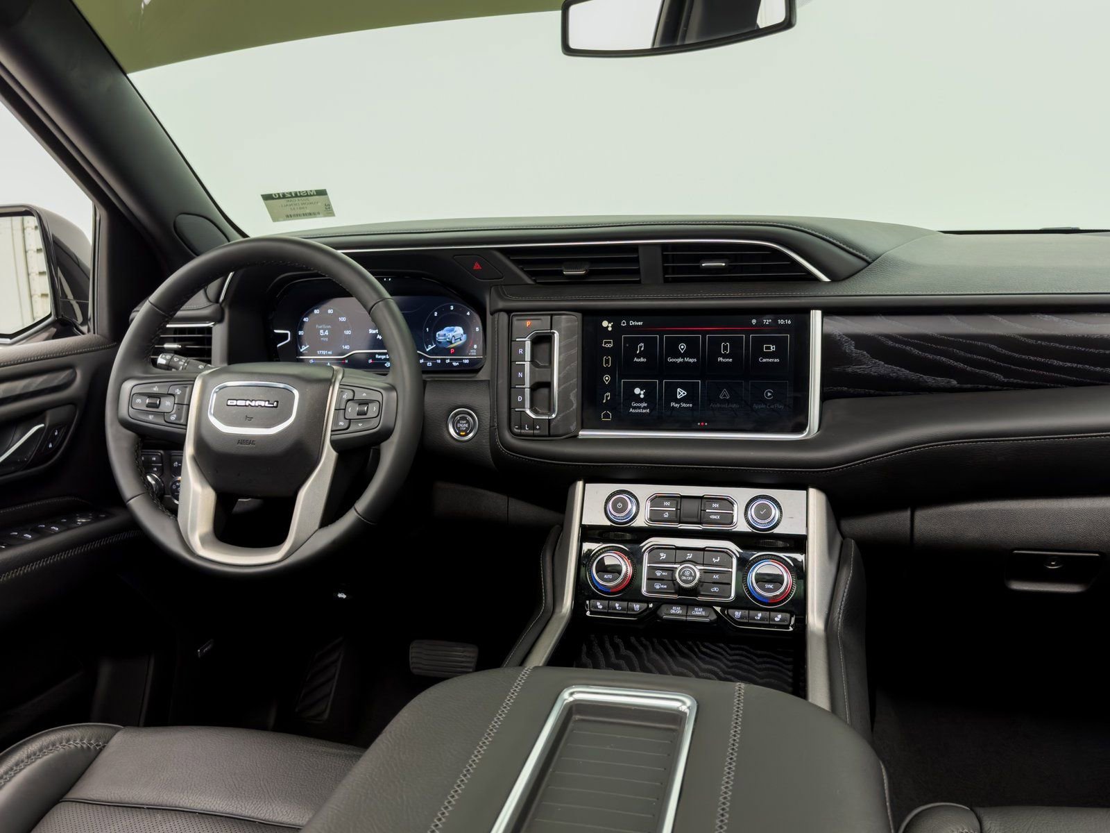 Used 2024 GMC Yukon Denali AWD/4WD image 21