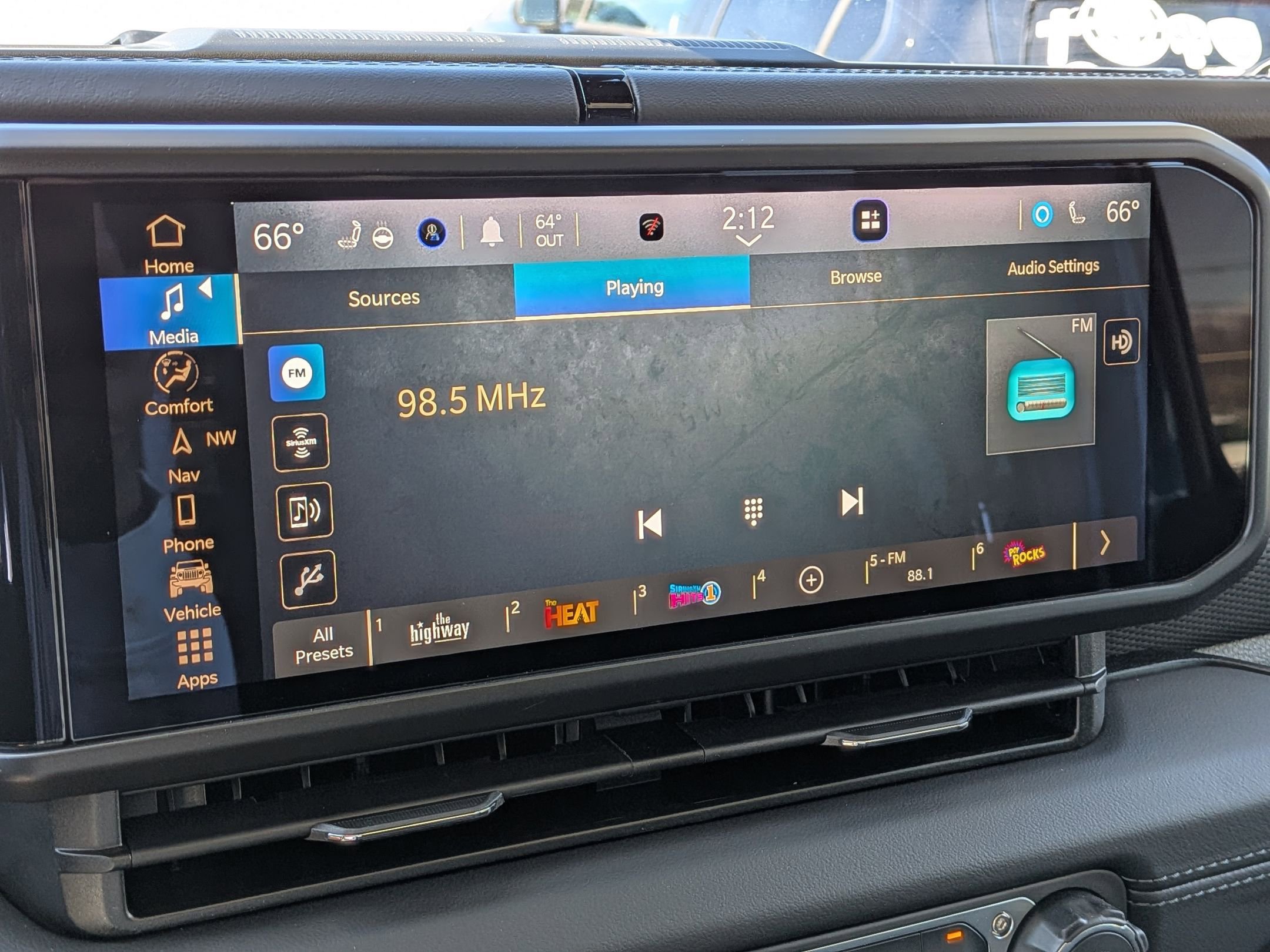 New 2026 Jeep Wrangler Unlimited Rubicon w/ Safety Group image 18