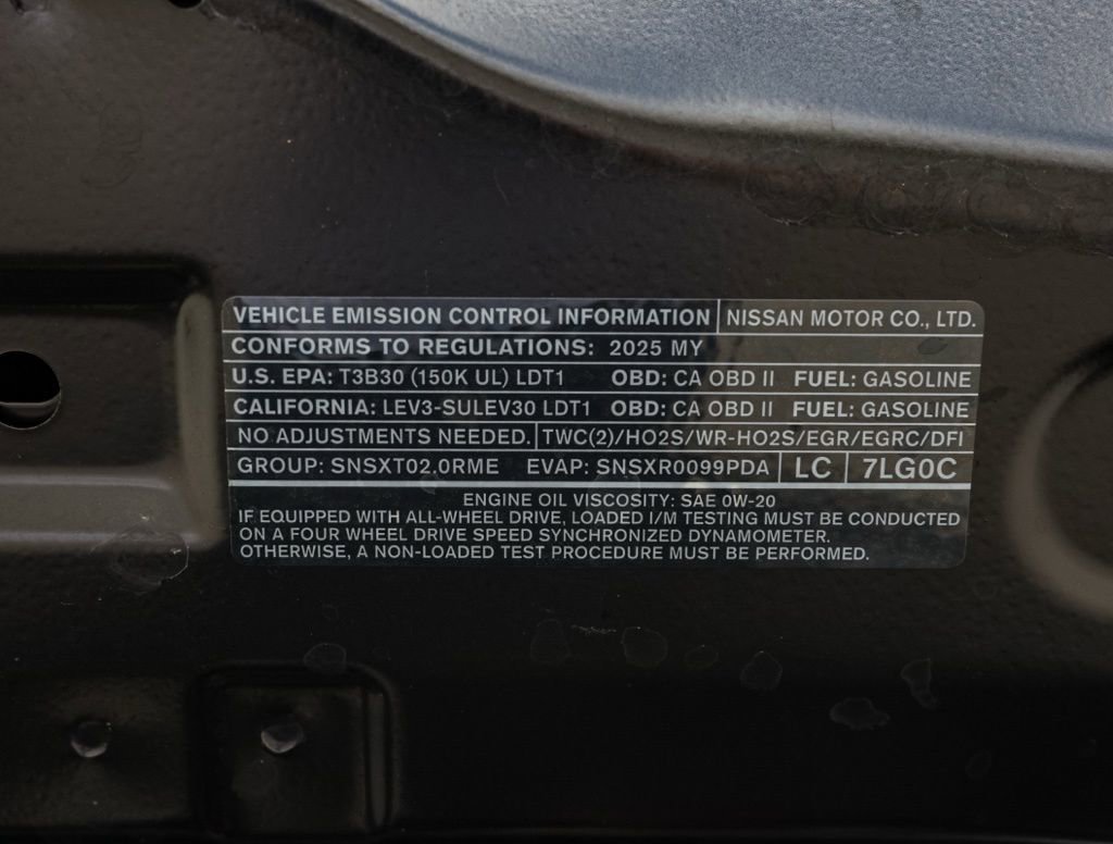 Used 2025 Nissan Kicks SV FWD image 32