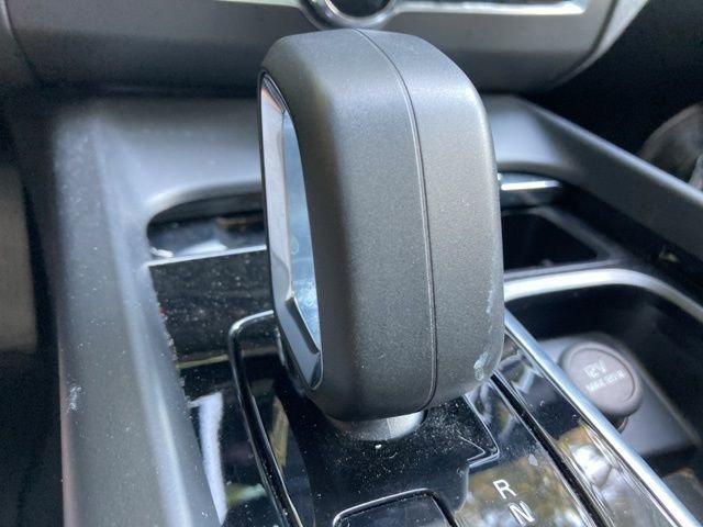 Used 2023 Volvo XC60 B5 Core image 32