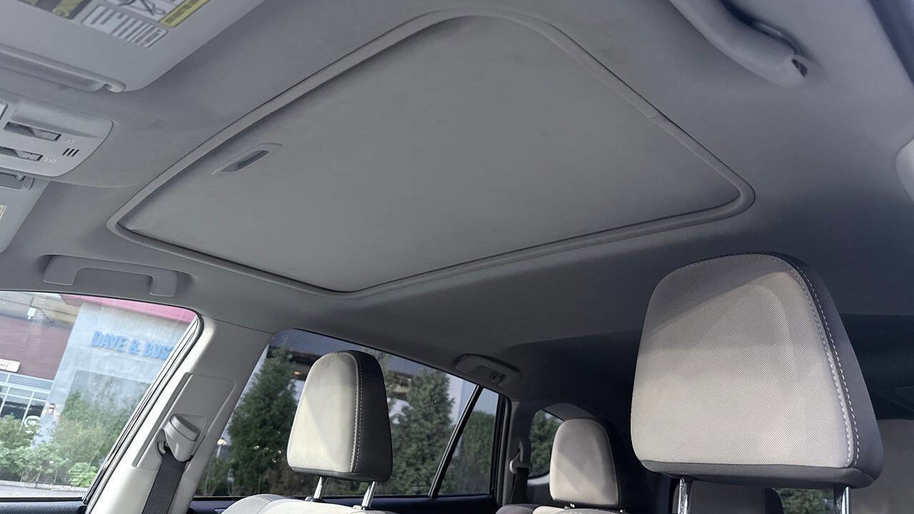 Used 2014 Toyota RAV4 XLE AWD/4WD image 41