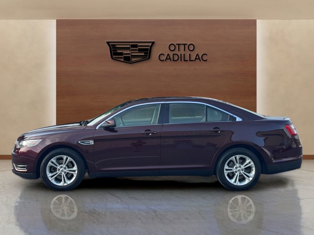 Used 2019 Ford Taurus SEL image 2