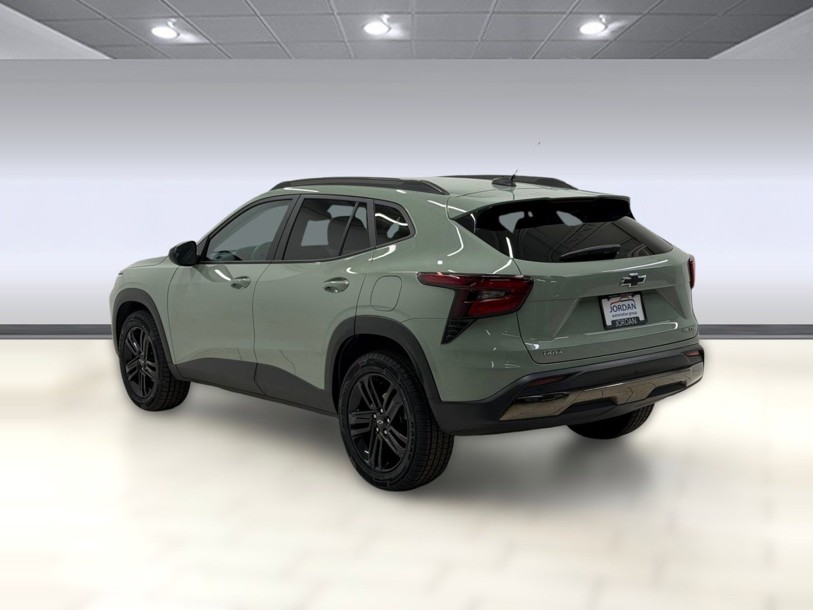 Used 2025 Chevrolet Trax ACTIV w/ Driver Confidence Package image 2