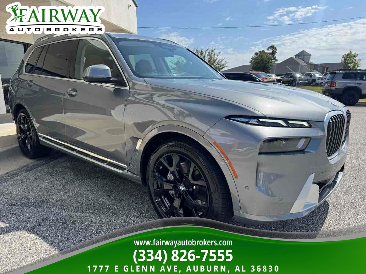 Used 2026 BMW X7 xDrive40i AWD/4WD image 4
