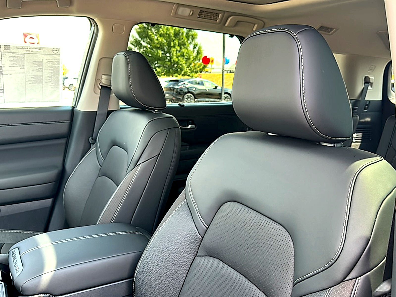 New 2026 Nissan Pathfinder SL w/ SL Premium Package FWD image 11
