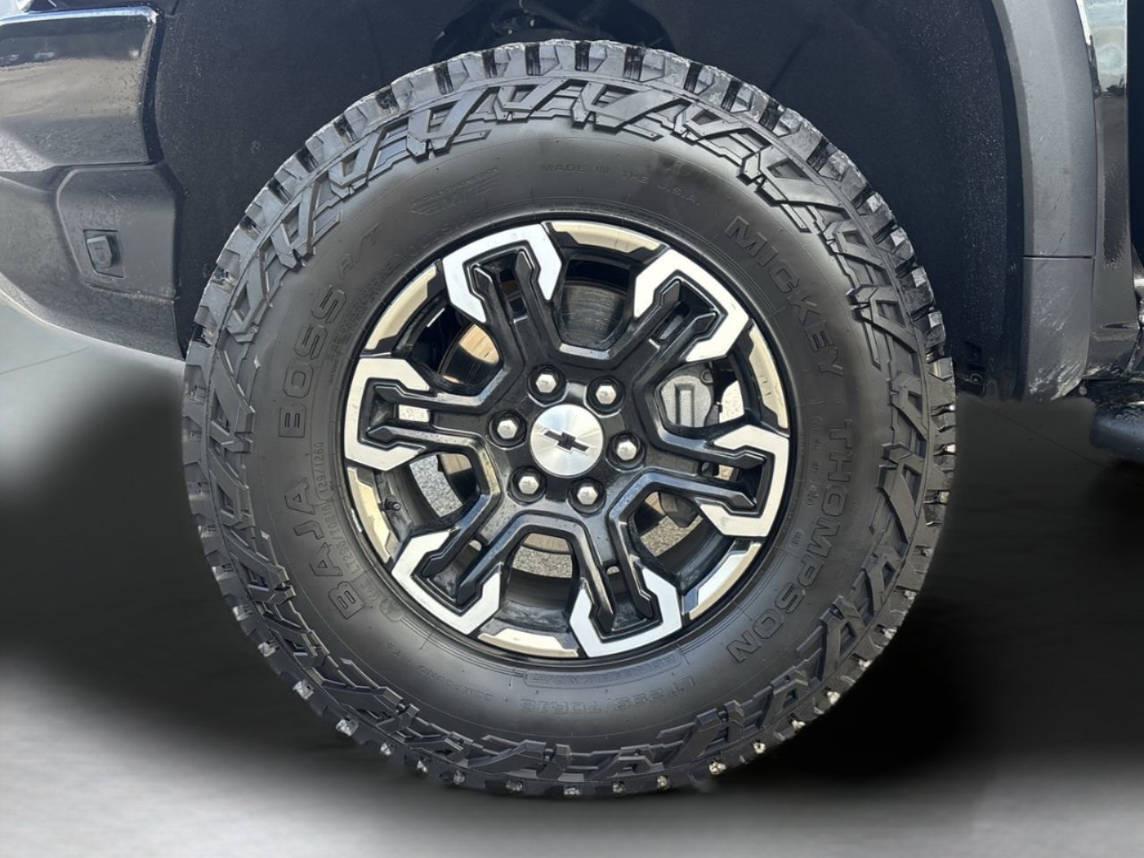 Used 2024 Chevrolet Silverado 1500 ZR2 w/ Technology Package image 37