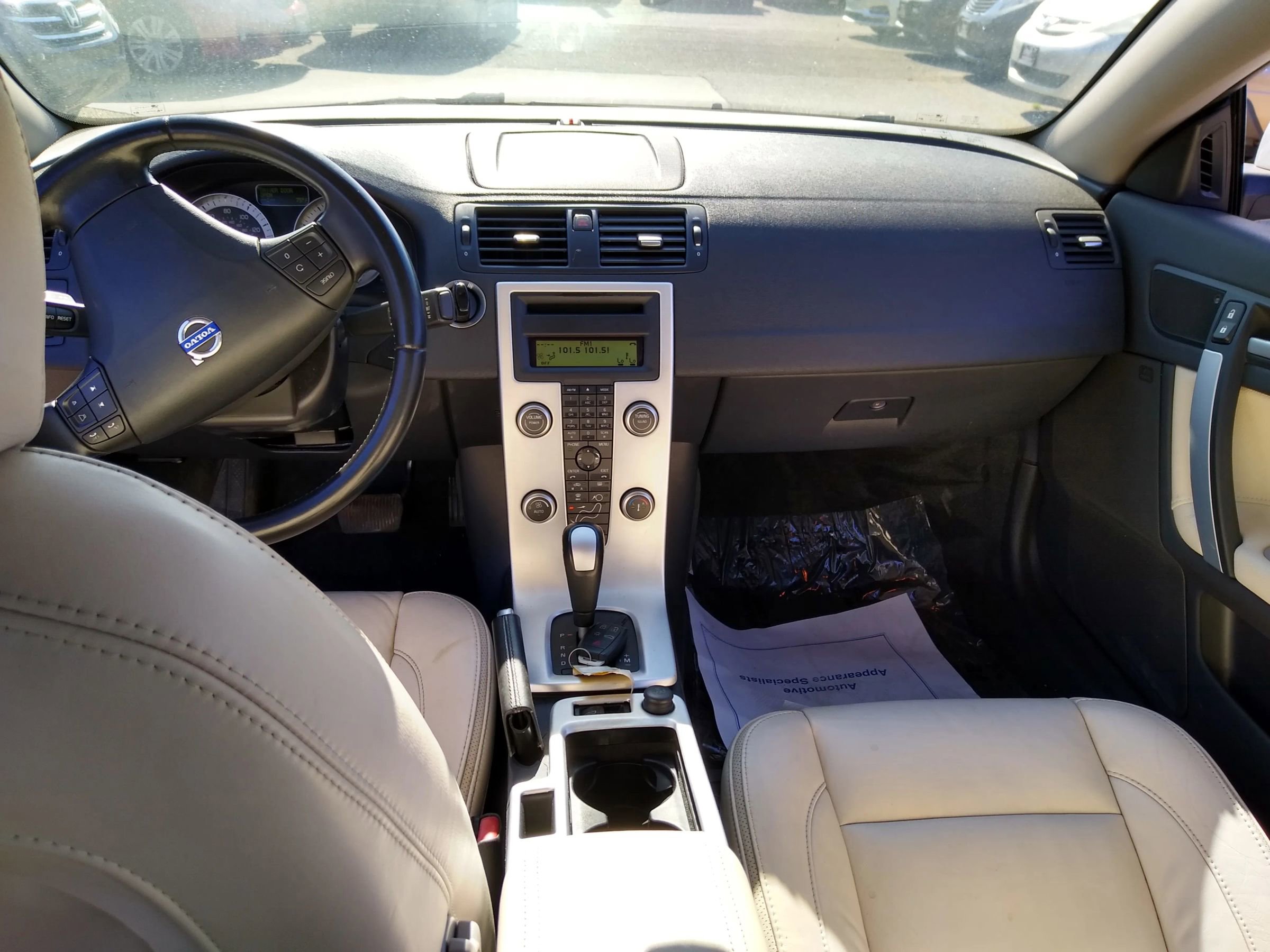 Used 2013 Volvo C70 T5 image 17