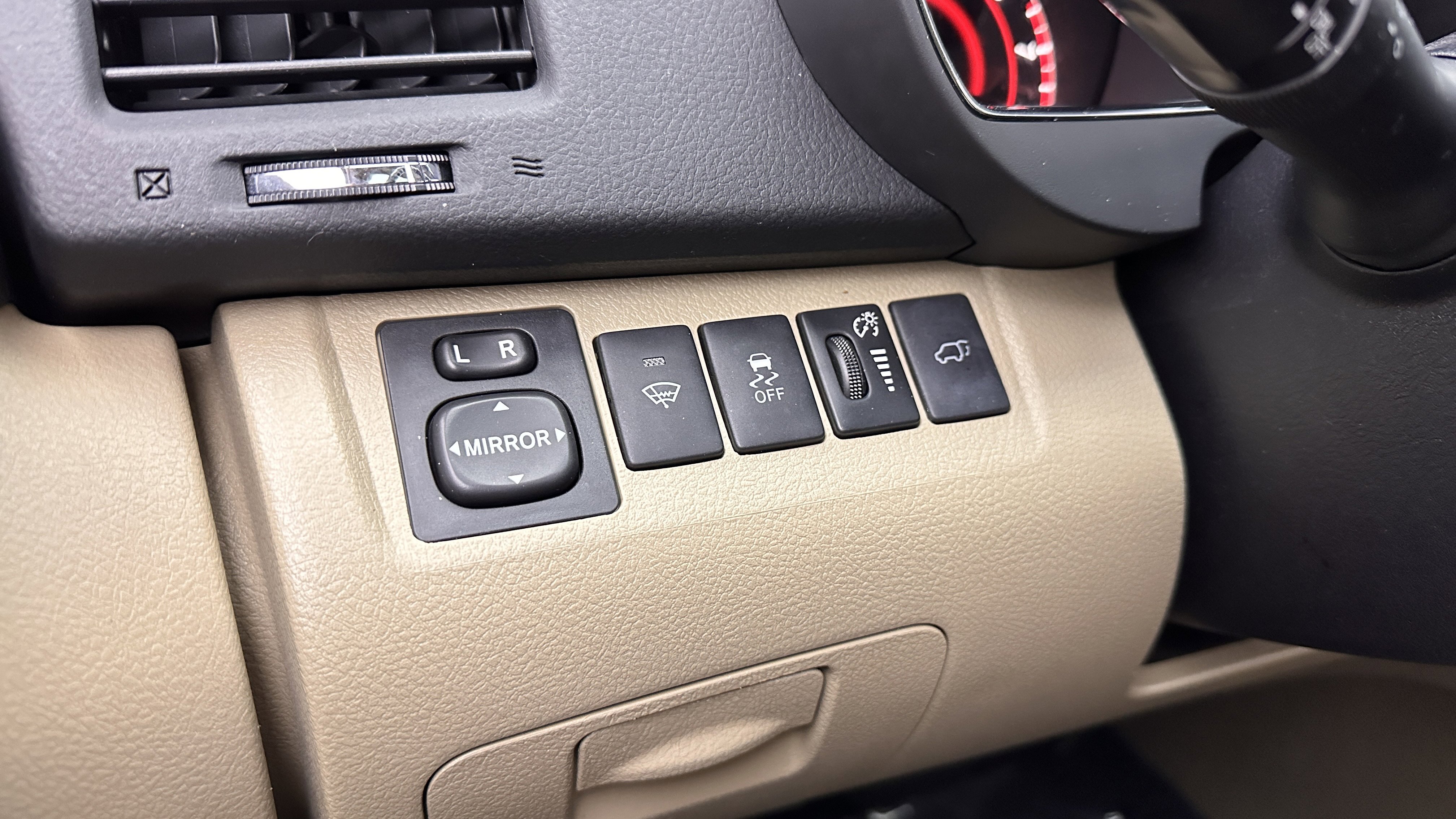 Used 2011 Toyota Highlander Limited image 23