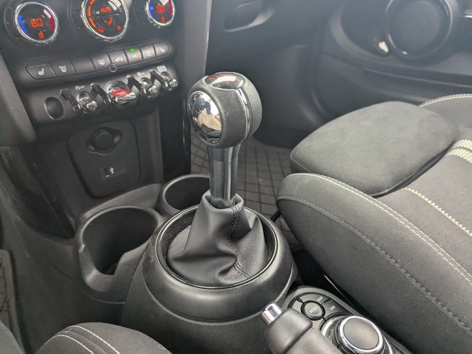 Used 2024 MINI Cooper John Cooper Works FWD image 27