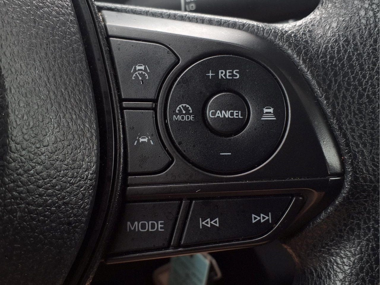 Used 2024 Toyota Corolla LE FWD image 22