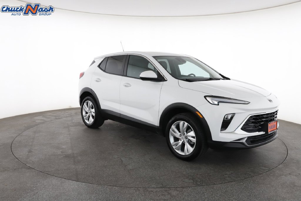 Used 2025 Buick Encore GX Preferred AWD/4WD image 2