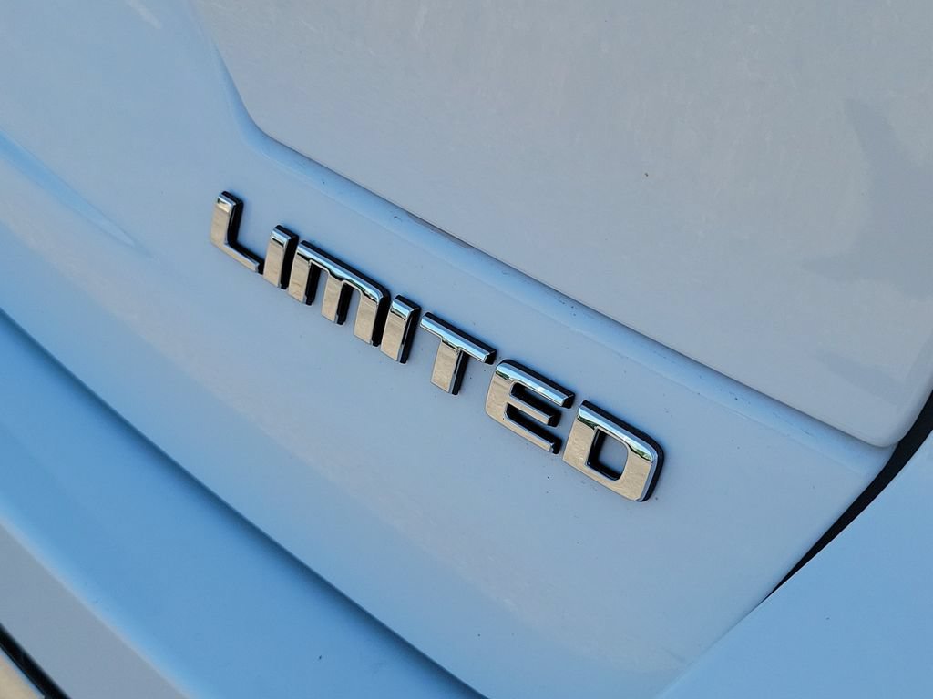 Used 2022 Jeep Grand Cherokee Limited AWD/4WD image 37