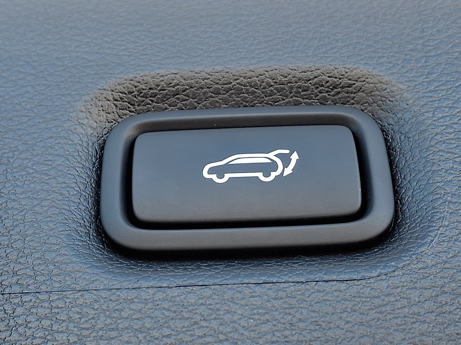 Certified 2023 Hyundai Santa Fe SEL Premium AWD/4WD image 33