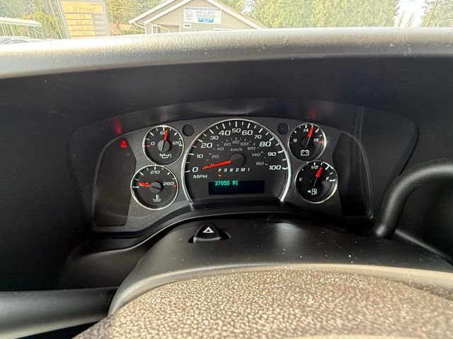 Used 2021 Chevrolet Express 2500 w/ Driver Convenience Package RWD image 17