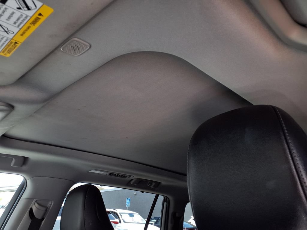 Used 2023 Toyota Highlander Platinum FWD image 18