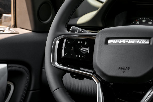 New 2026 Land Rover Discovery Sport Landmark AWD/4WD image 20