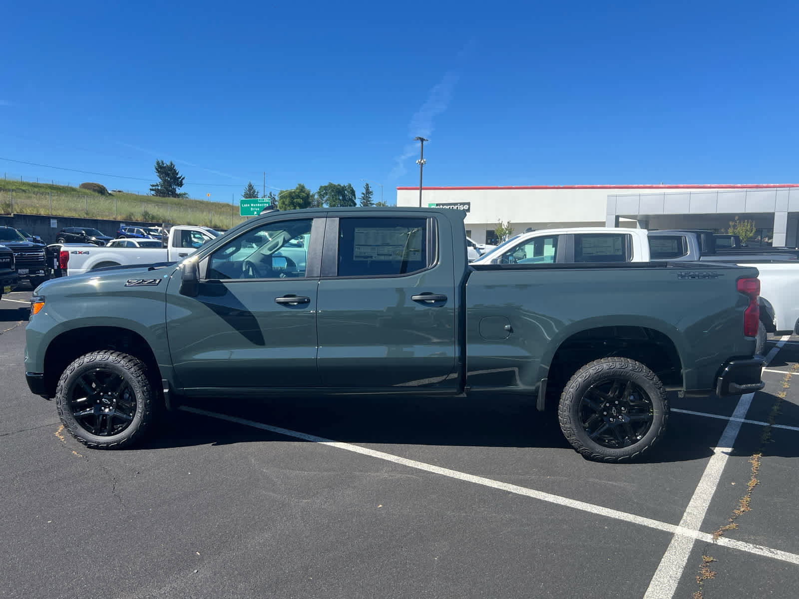 New 2026 Chevrolet Silverado 1500 Custom Trail Boss w/ Dark Appearance Package AWD/4WD image 9