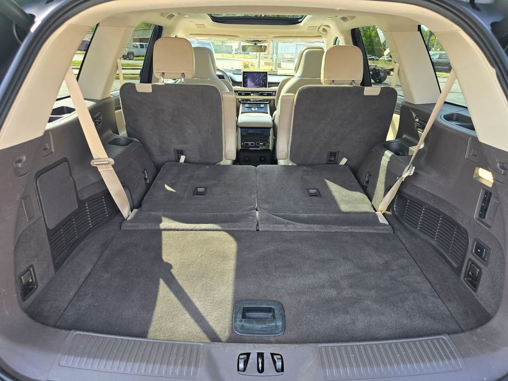 Used 2022 Lincoln Aviator Reserve w/ Equipment Group 201A image 25