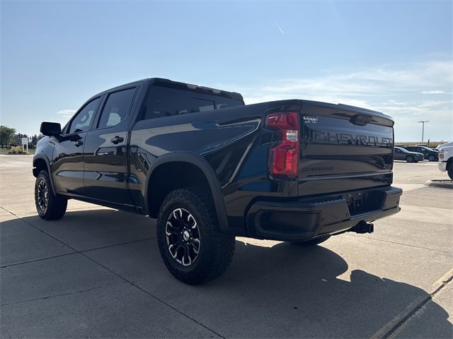 Used 2024 Chevrolet Silverado 1500 ZR2 w/ Technology Package image 12