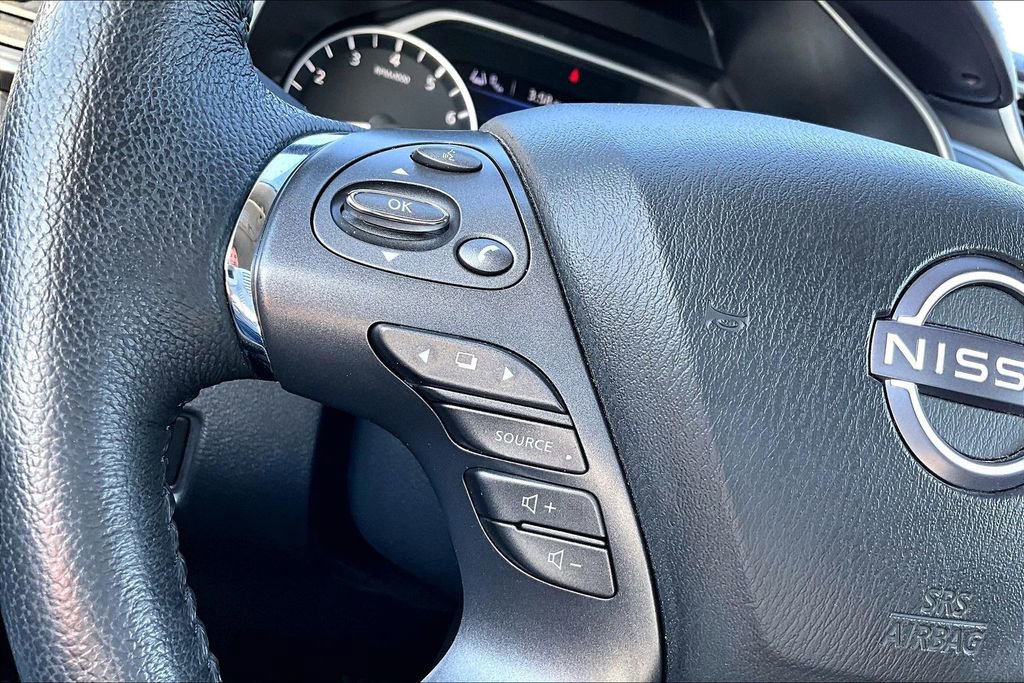 Used 2024 Nissan Murano SV w/ SV Midnight Edition Package image 16