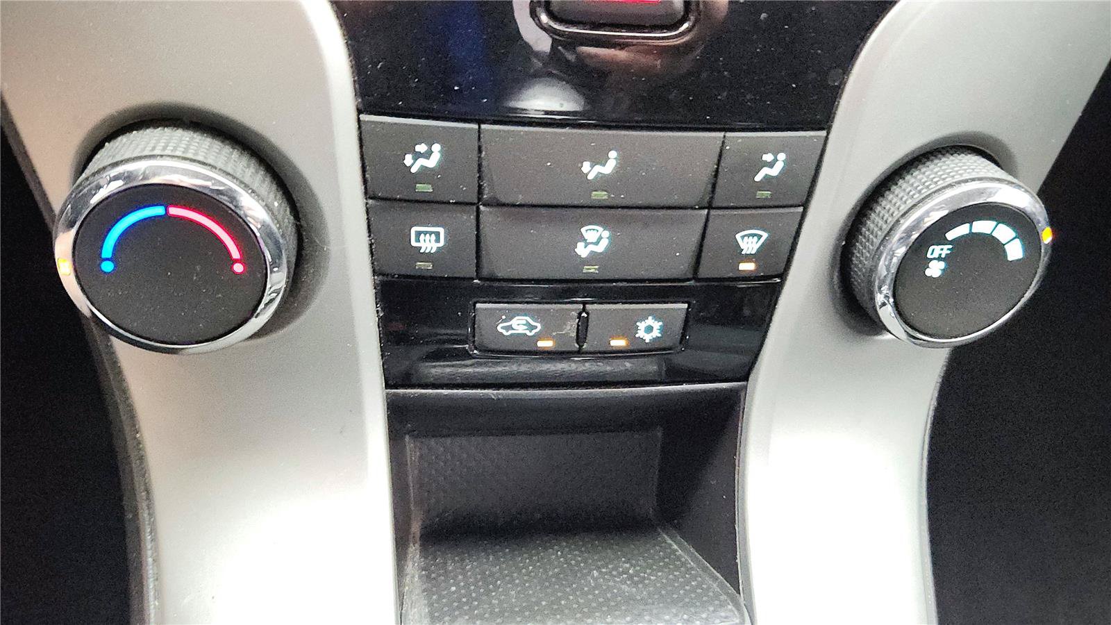 Used 2011 Chevrolet Cruze LT FWD image 28