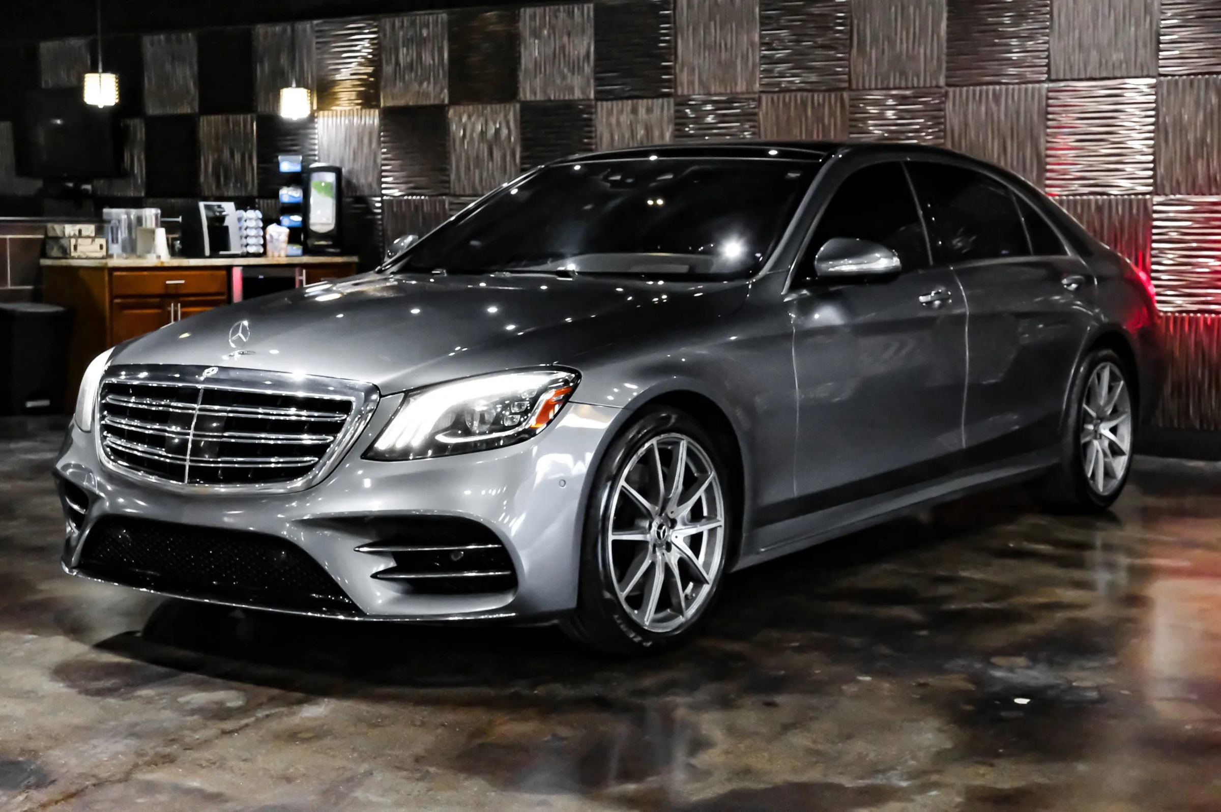 Used 2019 Mercedes-Benz S 560 Sedan image 7