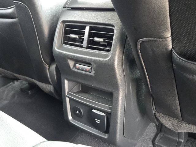 Used 2023 Ford Edge Titanium w/ Equipment Group 301A AWD/4WD image 9
